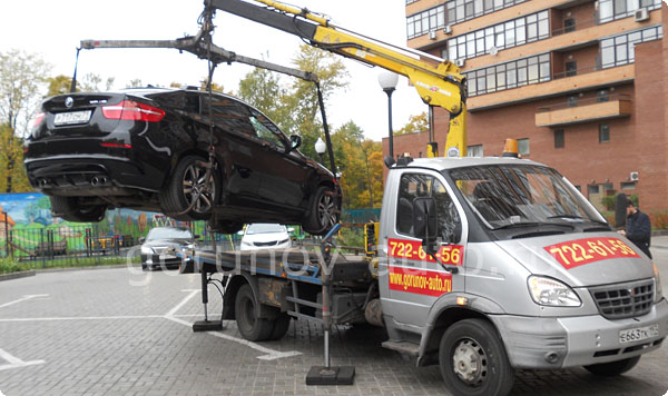 Эвакуация BMW X6 M с помощью крана-манипулятора | Горюнов-Авто