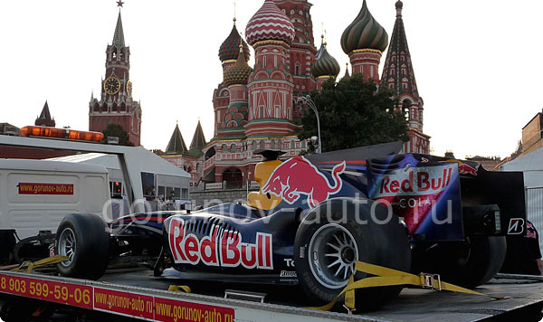 Болид Red Bull Racing (Formula 1) на эвакуаторе Горюнов-Авто (фото 3)